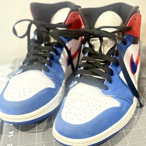 Air Jordan 1 Mid SE Multicolor Swoosh Mens size 8 / women’s size 9.5